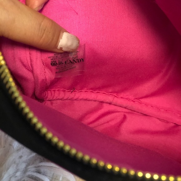 Prada cosmetic pouch &Chain - Picture 5 of 6